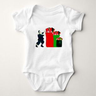 Camiseta Santa Empacotando Sacos de Presentes