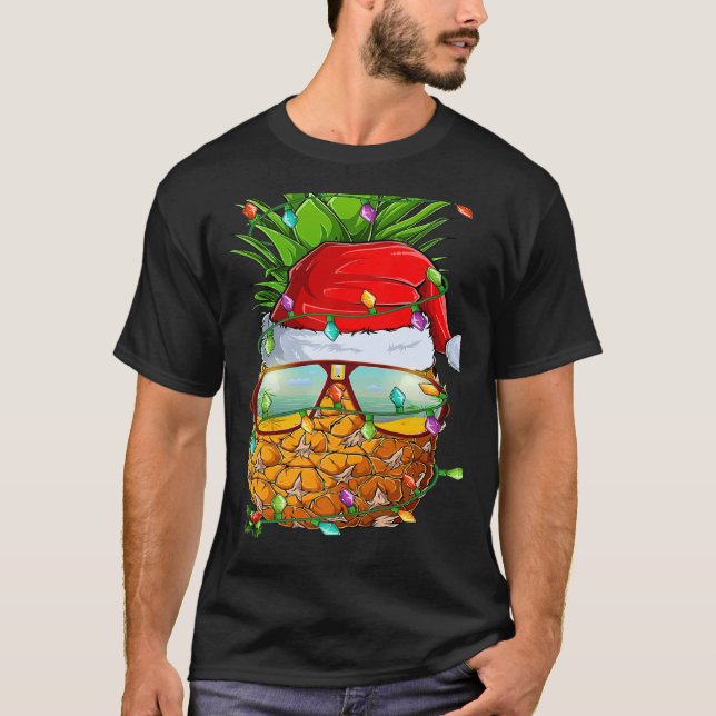 Camiseta Santa Fat Pineapple Glasses Xmas Lights Pineapple  (Frente)