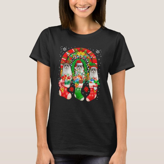 Camiseta Santa Reindeer Elf Ragdoll Cats In Christmas Socks (Frente)