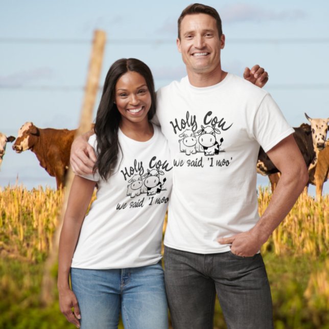 Camiseta Santa Vaca Que Tivemos Tristeza, Vaca Moo Que Pens (Holy Cow We Sad I Moo Cow Themed Wedding T-Shirts from Ricaso. Gift ideas for newly weds. Cute cows)