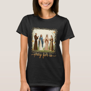 Camiseta Santas Católicas Femininas Rezam Por Nós Floral Re