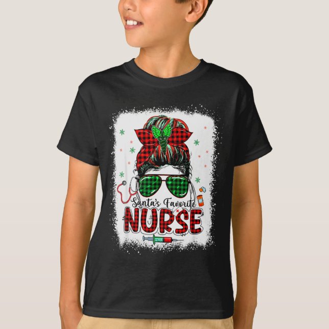 Camiseta Santas Favorite Nurse Christmas Santa Hat Light Me (Frente)