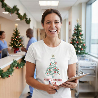 Camiseta Santa's Favorite Nurse Cute Stethoscope Tree