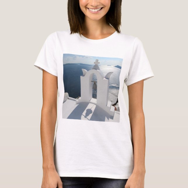 Camiseta Santorini Bell Tower Casts Shadow (Frente)