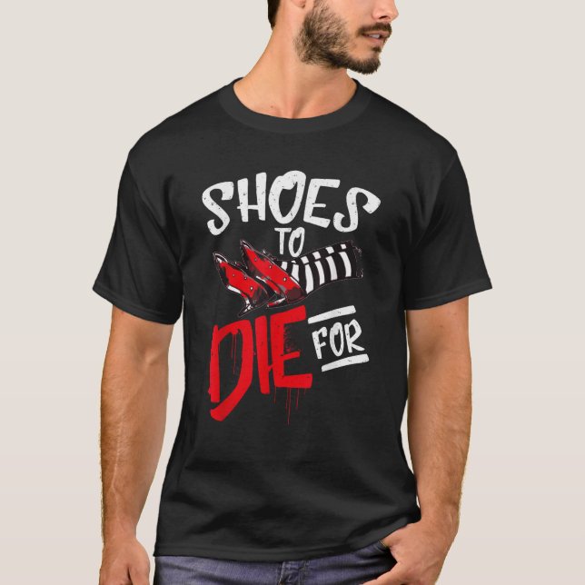 Camiseta Sapatos Para Morrer Ruby Witch Fantasia de Hallowe (Frente)
