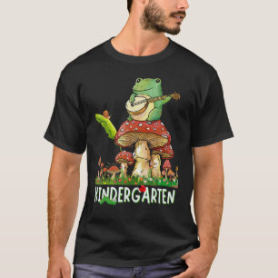 Camiseta Sapo Bonito Jogando Banjo Snail Mushroom Kindergar