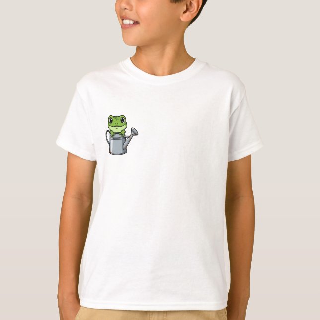 Camiseta Sapo Curioso Empoleirado em Regador Infantil (Frente)