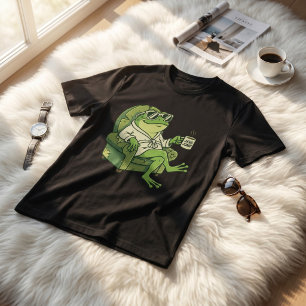 Camiseta Sapo Engraçado Bebendo Café Design Fofo de Desenho
