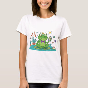 Camiseta Sapo Engraçado Navegando no Smartphone