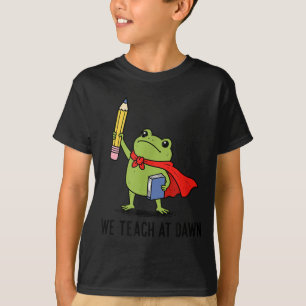 Camiseta Sapo Professor Nós Ensinamos ao Amanhecer De Volta