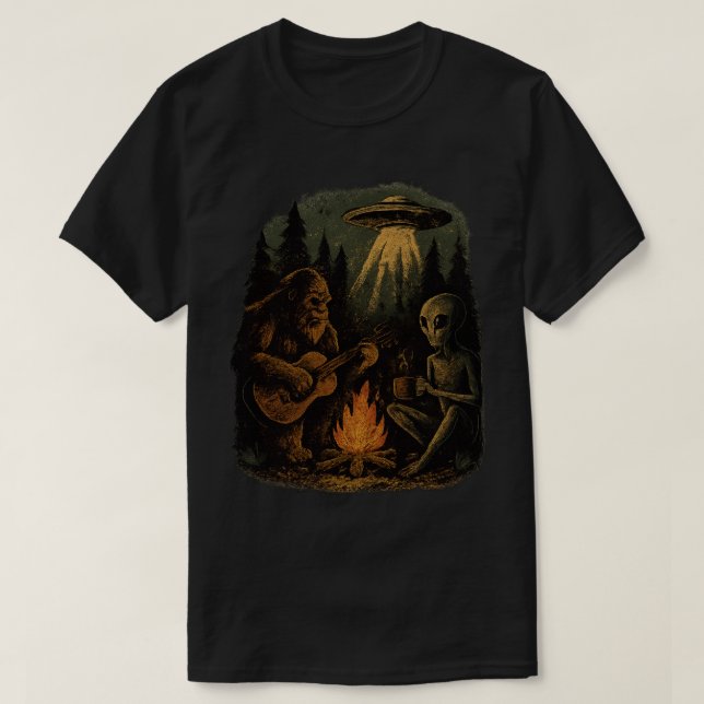 Camiseta Sasquatch Bigfoot Guitar And Alien Campfire UFO (Frente do Design)