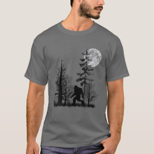 Camiseta Sasquatch De Pé Grande Escondida Em Floresta Com