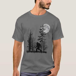 Camiseta Sasquatch De Pé Grande Escondida Em Floresta Com L