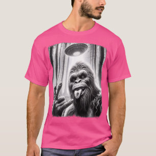 Camiseta Sasquatch Selfie Big Foot Rock Em Ufo Alienígena E