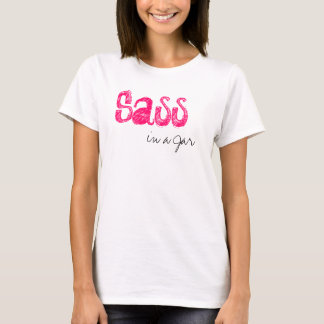 Camiseta Sass em um tanque do frasco