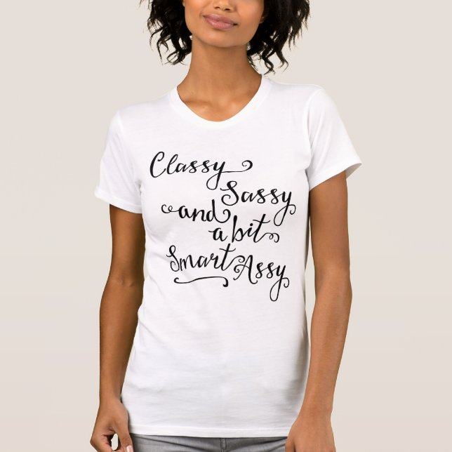 Camiseta Sassy elegante e um Assy de Smart do bocado (Frente)