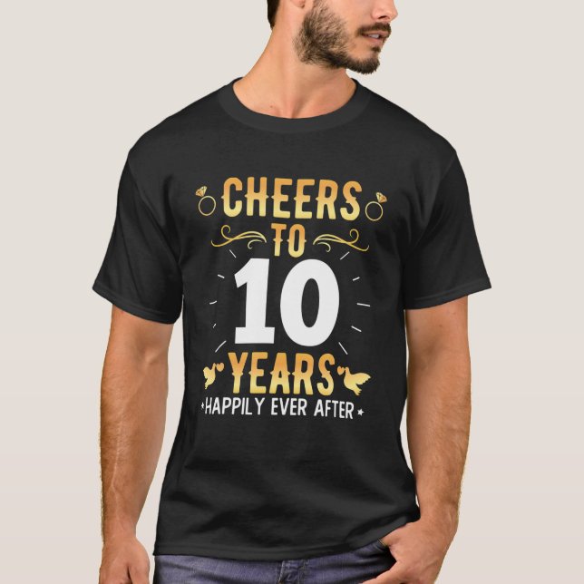 Camiseta Saúde A 10 Anos Casados 10 Casais Casados E Casame (Frente)