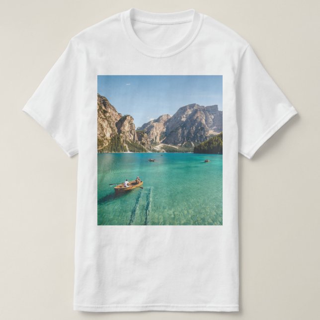 Camiseta Scenic Mountain Lake Adventure T-Shirt (Frente do Design)