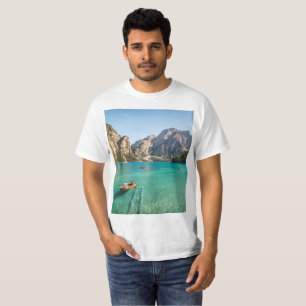 Camiseta Scenic Mountain Lake Adventure T-Shirt