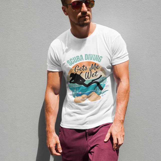 Camiseta Scuba Merging Me Dá T-shirt Molhada (Criador carregado)