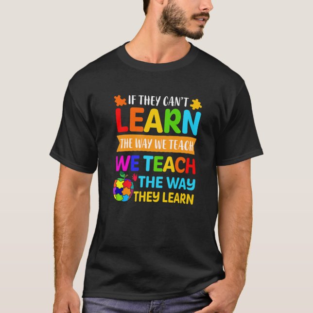 Camiseta Se eles não aprenderem como ensinamos educação esp (Frente)
