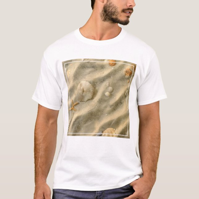 Camiseta Seashells na areia (Frente)