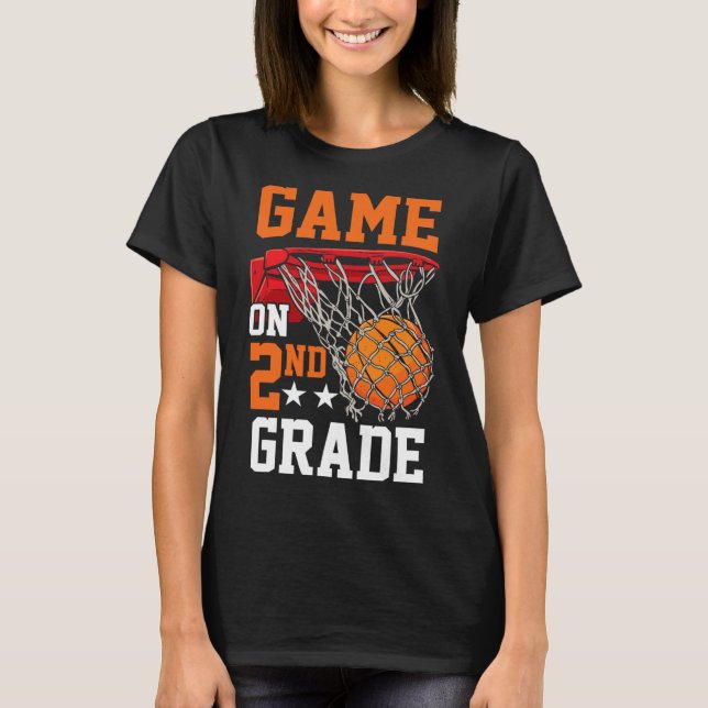 Camiseta Second Grade Game On Sketll Ck To School 2nd Grade (Frente)