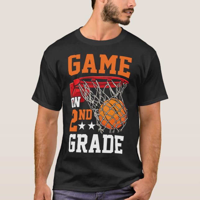 Camiseta Second Grade Game On Sketll Ck To School 2nd Grade (Frente)