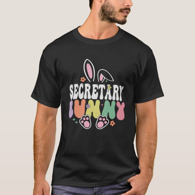 Camiseta Secretary Bunny  Easter Day Groovy Family Matching (Frente)