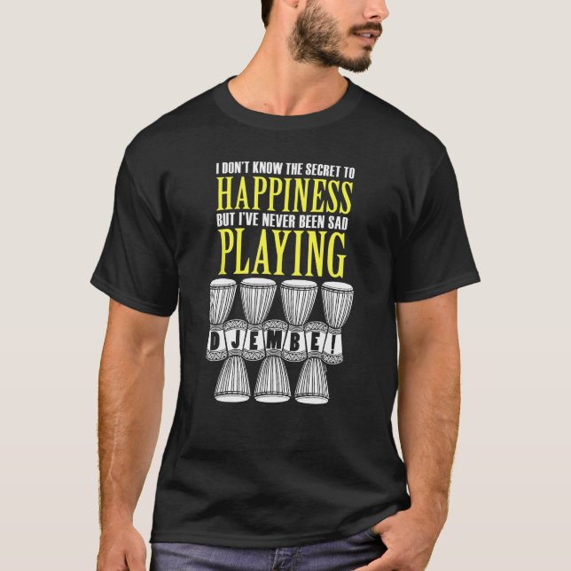 Camiseta Segredo de felicidade Amar Djembe batendo em d afr (Frente)