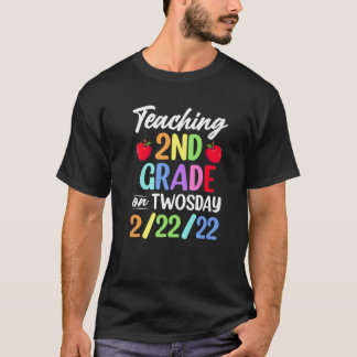 Camiseta Segundo De Ensino No Dia 2-22-22 22 De Fevereiro