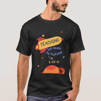 Camiseta Segundo De Ensino No Dia 2-22-22 22 De Fevereiro