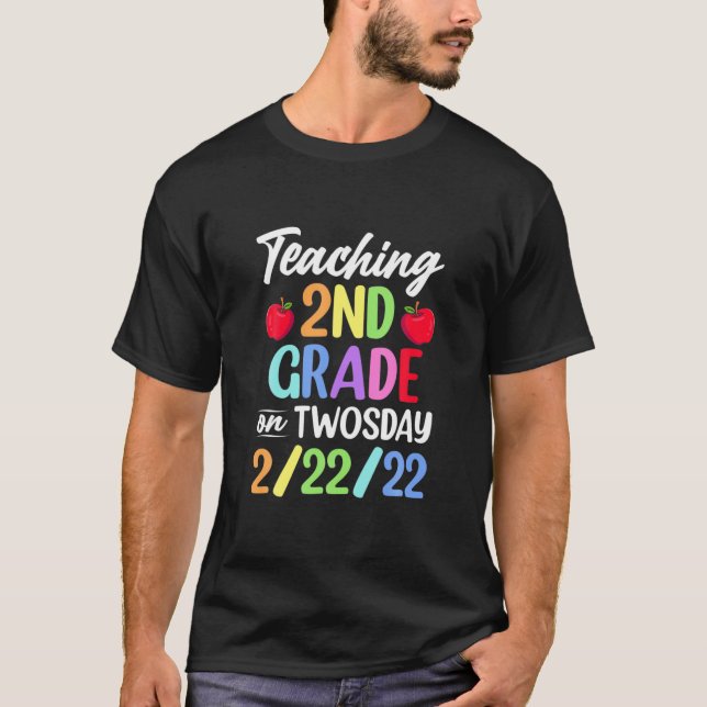 Camiseta Segundo De Ensino No Dia 2-22-22 22 De Fevereiro (Frente)
