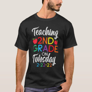 Camiseta Segundo De Ensino No Dia 2-22-22 22 De Fevereiro