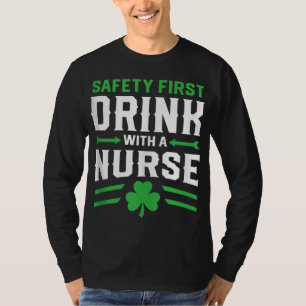 Camiseta Segurança Primeira Bebida Com Dia de São Patrício