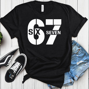 Camiseta Seis Sete 67 Meme - Humor Retrô para Fãs de 67