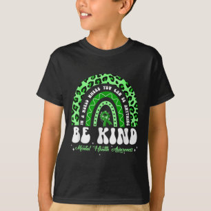 Camiseta Seja gentil com a fita verde leopardo Rainbow Ment