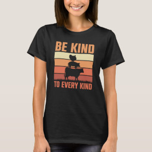 Camiseta Seja gentil com todas as crianças que abrigam anim