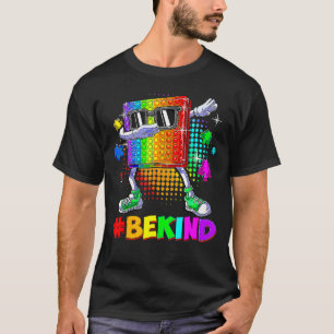 Camiseta Seja Gentil Dabbing Pop É Peça de Quebra-Cabeça Co