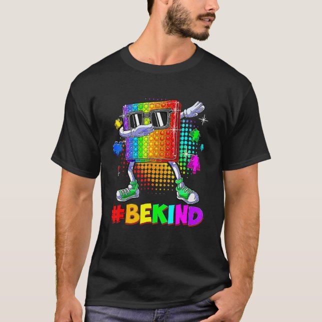 Camiseta Seja Gentil Dabbing Pop É Peça do Quebra-cabeça Co (Frente)