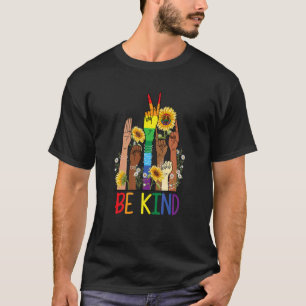 Camiseta Seja gentil em linguagem de sinais falando Lgbtq+