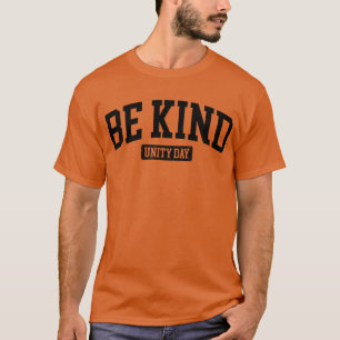 Camiseta Seja gentil, pare de assombrar a gentileza importa