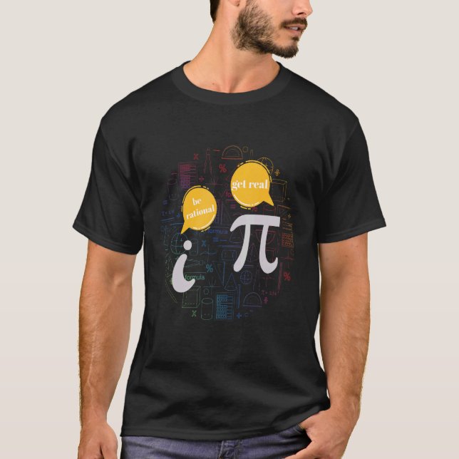Camiseta Seja Racional Humor Matemático Pi e eu falando (Frente)