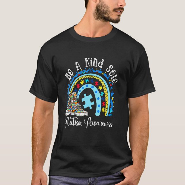Camiseta Seja Um Pouco Autista Consciência Arco-Íris Quebra (Frente)