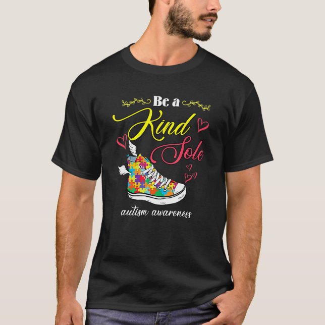 Camiseta Seja Uma Espécie De Calçado De Consciência Do Auti (Frente)