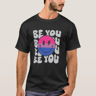 Camiseta Seja você sorridente face hippie LGBTQ bissexual p