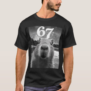Camiseta Selfie de Capivara Com 67 Meme Capy Gráfico Para H