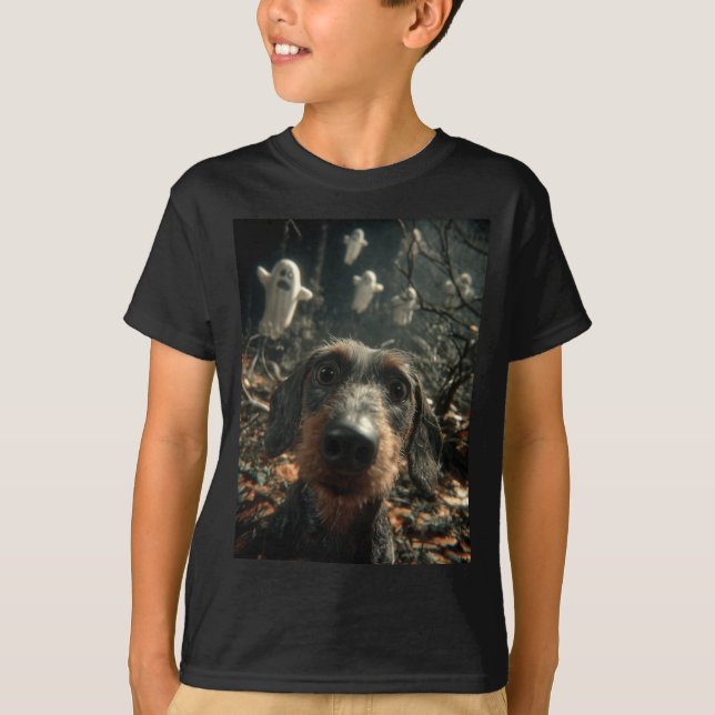 Camiseta Selfie de Dachshund com Espíritos na Floresta Asso (Frente)