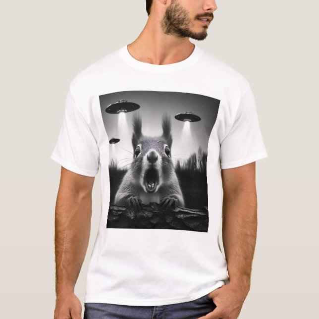 Camiseta Selfie de OVNIs, um esquilo de Alienígena engraçad (Frente)