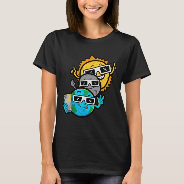 Camiseta Selfie Earth Moon Sun Chaser Total Eclipse Solar 2 (Frente)